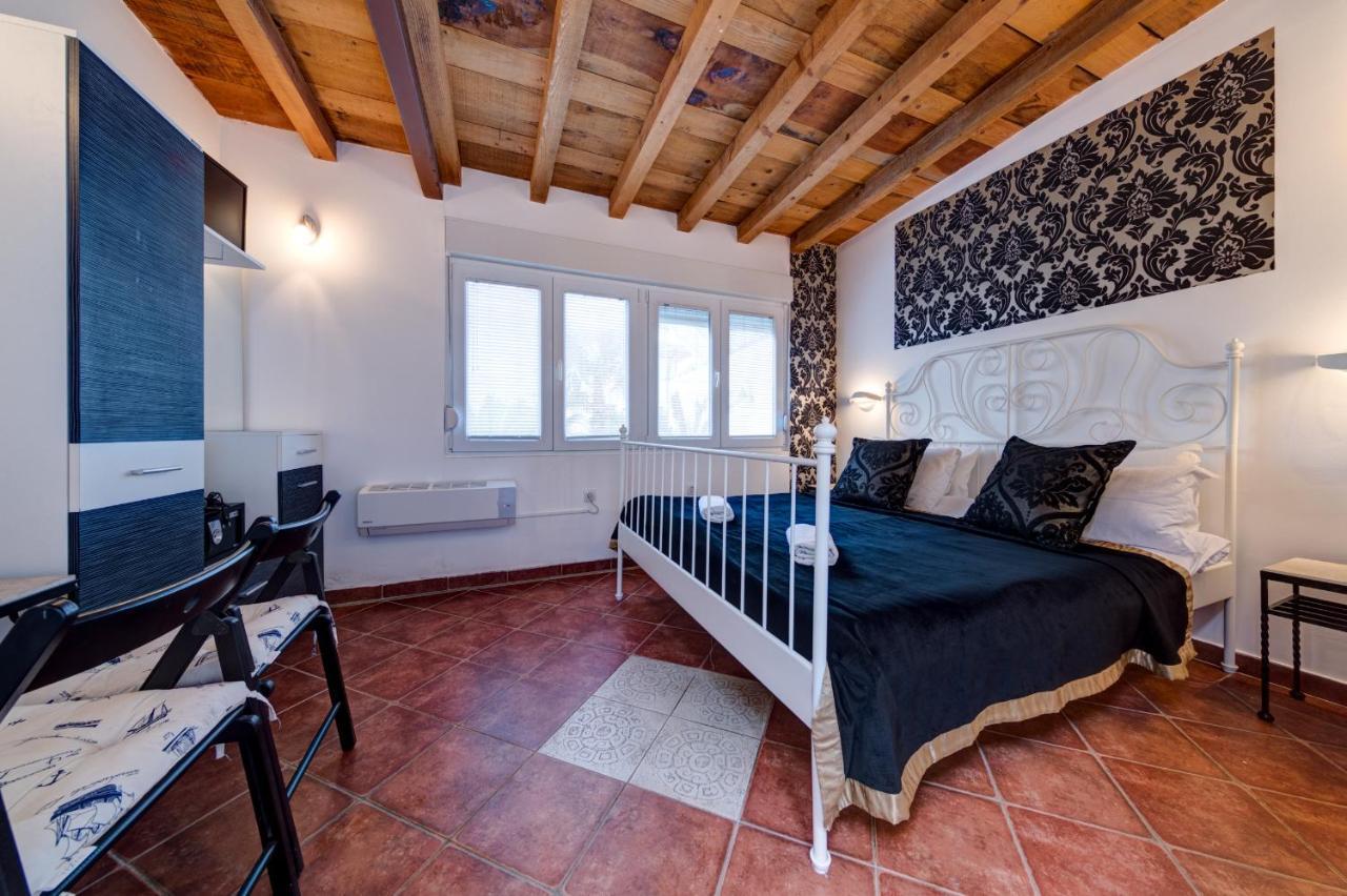 Oasis Seaside Apartment *