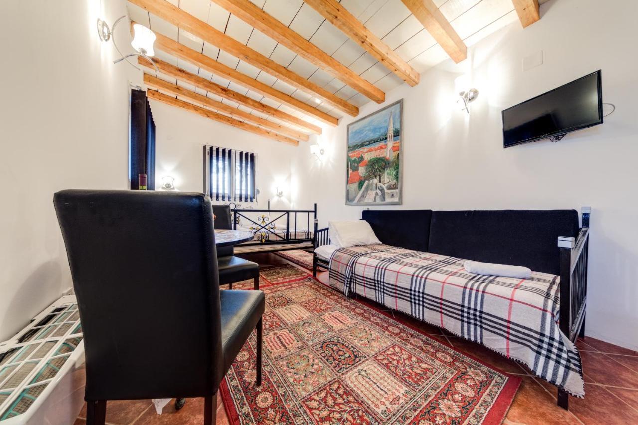 Oasis Seaside Daire Budva